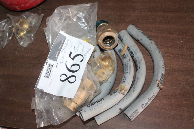 lot 865 image: Lot of (Approximately 10) Misc Plumbing Hoses & Fittings