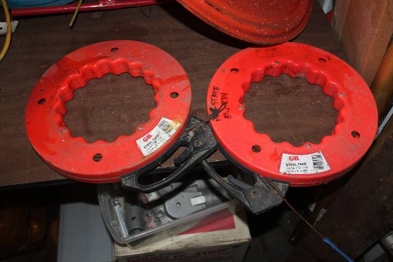 lot 915 image: Lot of (2) 100 GB Steel Electricians Fish Tape