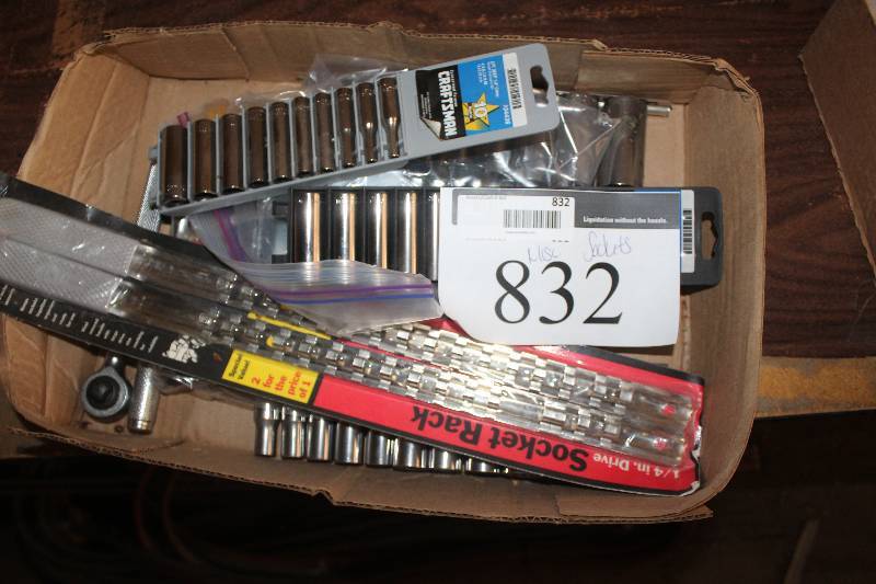 lot 832 image: Misc Sockets