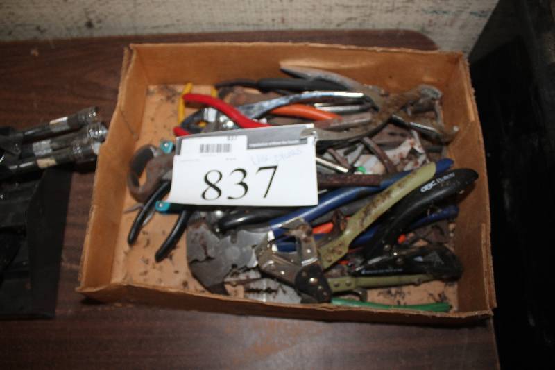 lot 837 image: Assorted Pliers