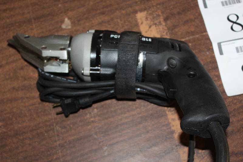 lot 825 image: Porter Cable Electronic Variable Speed 18-Gauge Shear