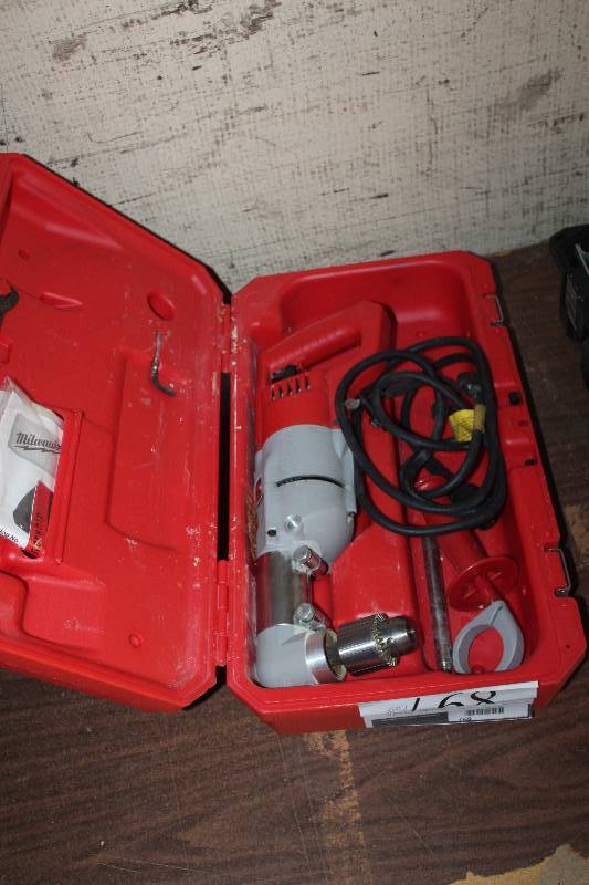 lot 897 image: Milwaukee Right-Angle Heavy Duty Reversing 12 D-Handle Cordless Drill w Case, 2-Batteries, Charger