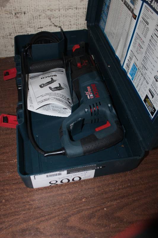 lot 899 image: Bosch Rotary Hammer w Case
