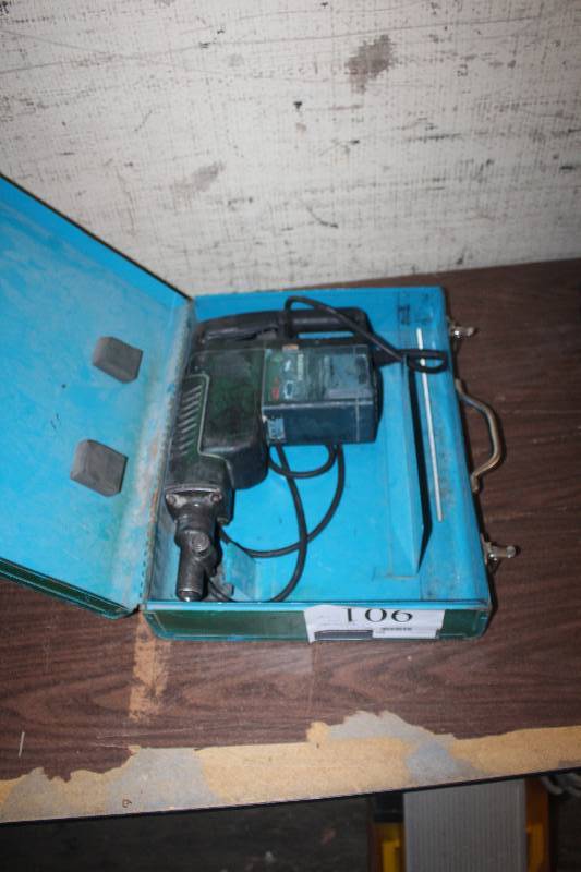 lot 901 image: Bosch Rotary Hammer w Case
