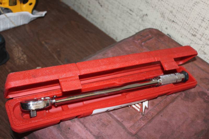 lot 931 image: Torque Wrench w Case