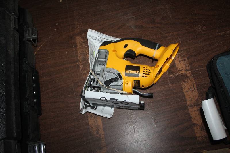 lot 926 image: DeWalt Heavy Duty XRP 18V Cordless Variable Speed Jig Saw