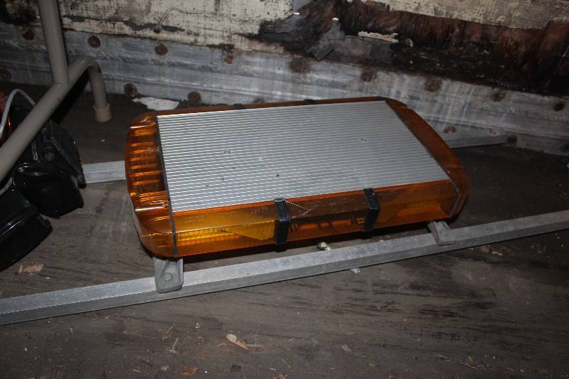 lot 300 image: Lot of (2) Whelen LFL Patriot 22 Emergency Light Bar