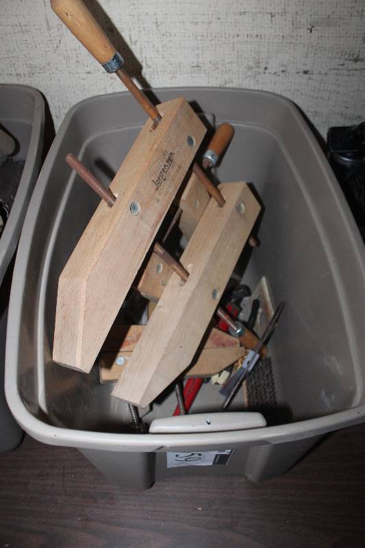 lot 959 image: Lot of (Approximately 5) Assorted Wood Clamps & Tools