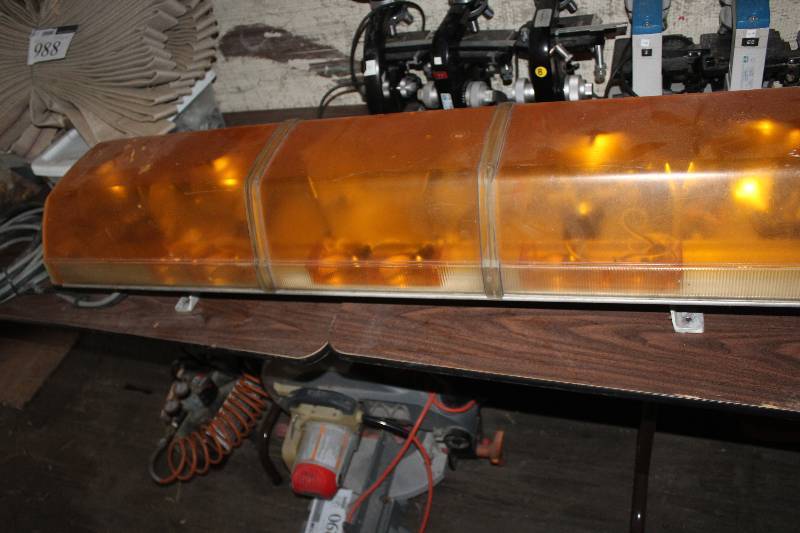 lot 293 image: Whelen Emergency Light Bar