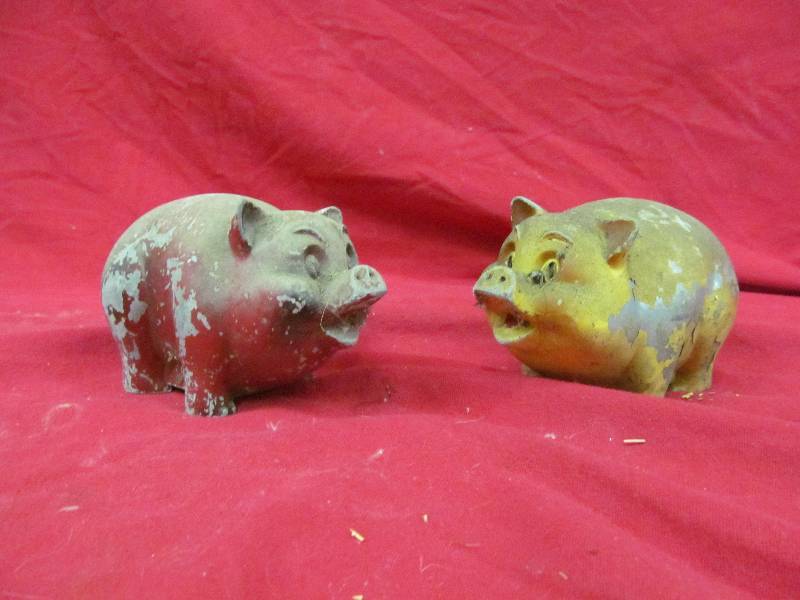 lot 24 image: vintage metal coin banks