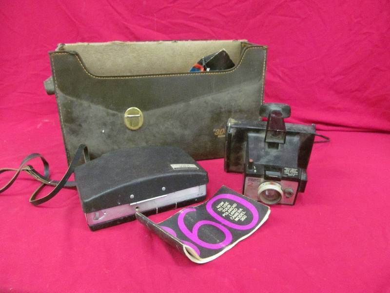 lot 28 image: Polaroid 360,land camera and case