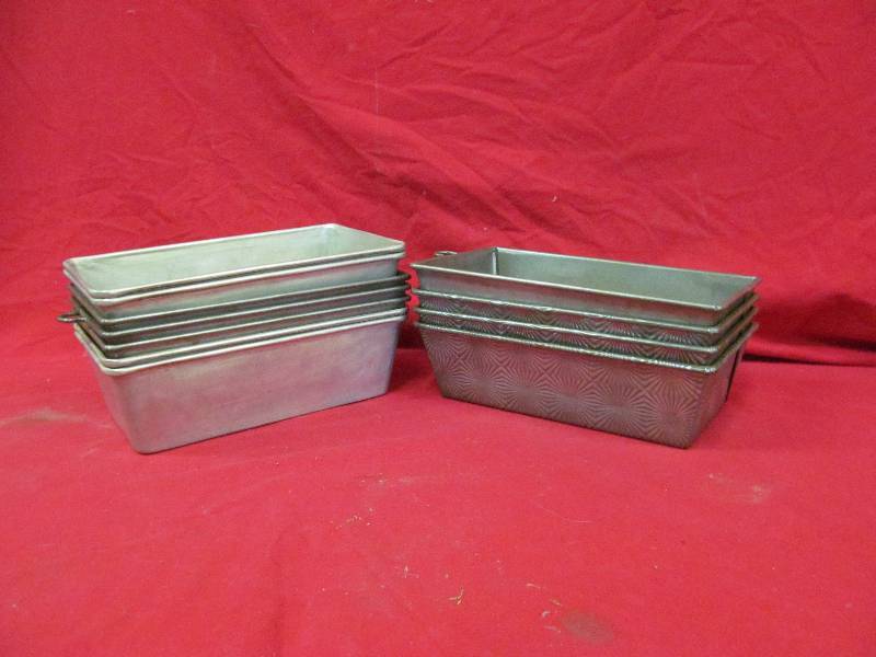 lot 34 image: bread pans