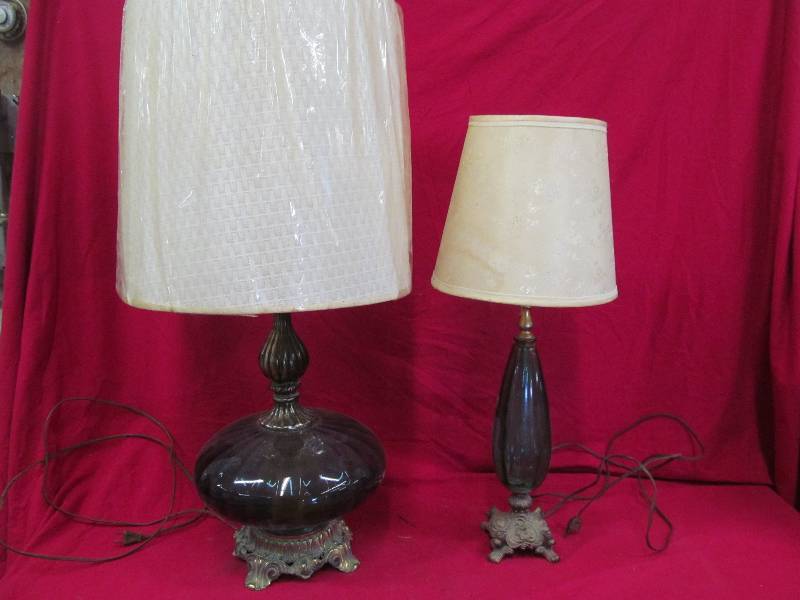 lot 59 image: vintage table lamps