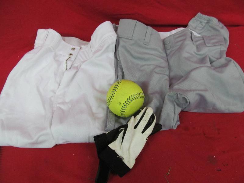lot 128 image: Baseball PantsGloves