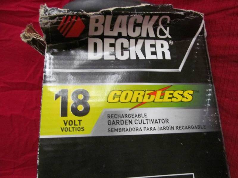 lot 145 image: Black & Decker Garden Cultivator