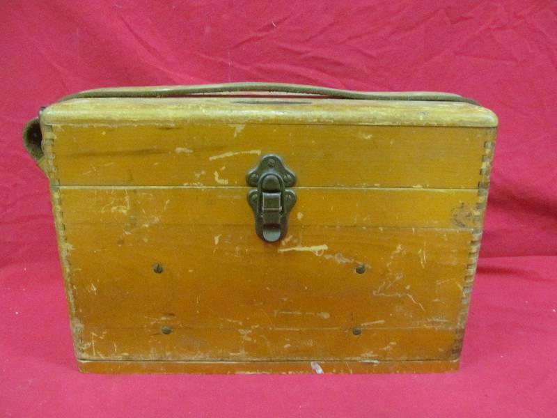 lot 150 image: collectable