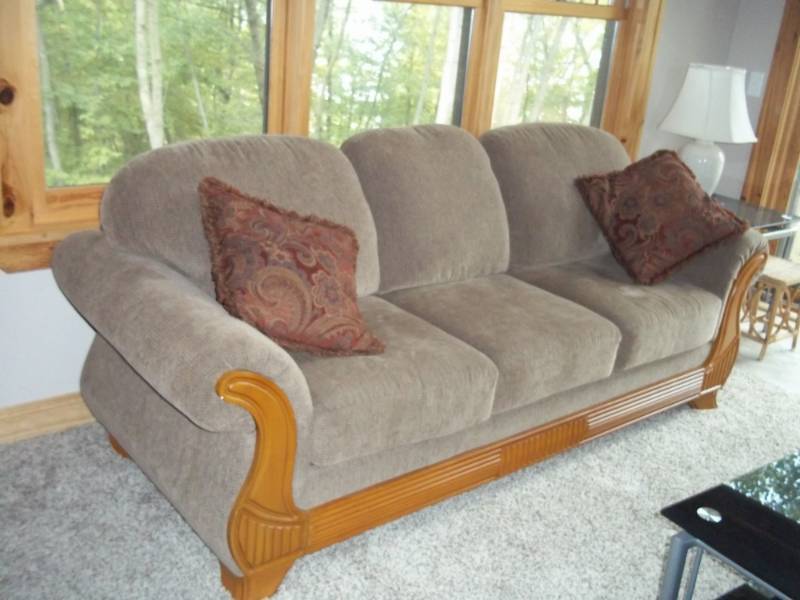 Brown Sofa with 2 pillows