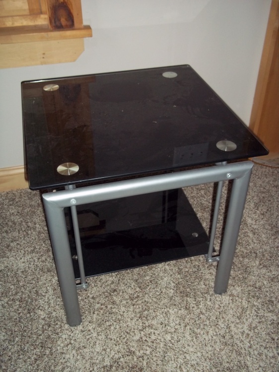 Glass Top End Table 22 x22