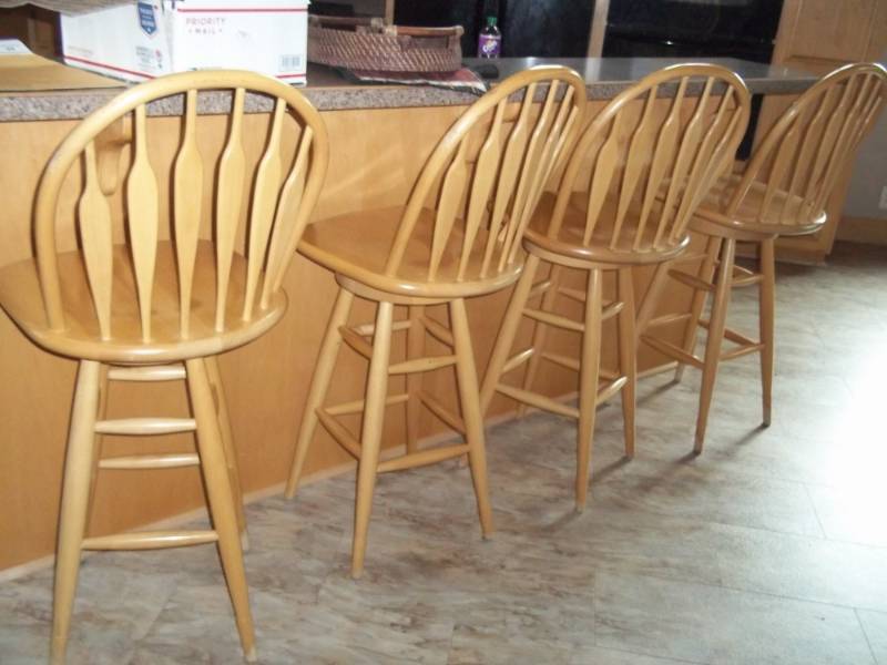 Set of 4 Swivel Wood Bar Stool Chairs