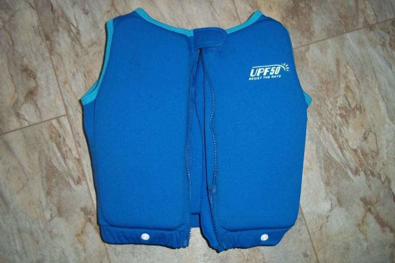 Kids swim vest