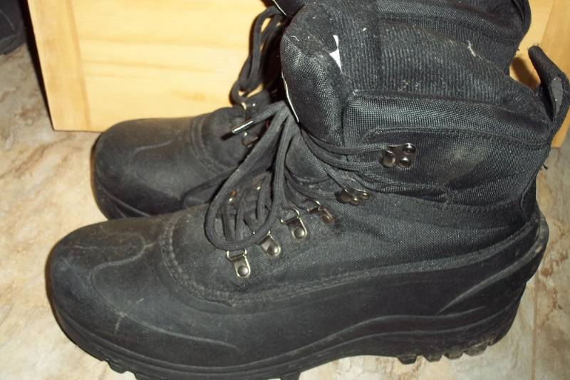Snow Boots size 13