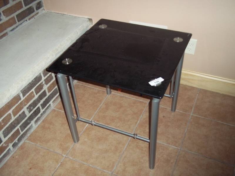 Black end table 22 square