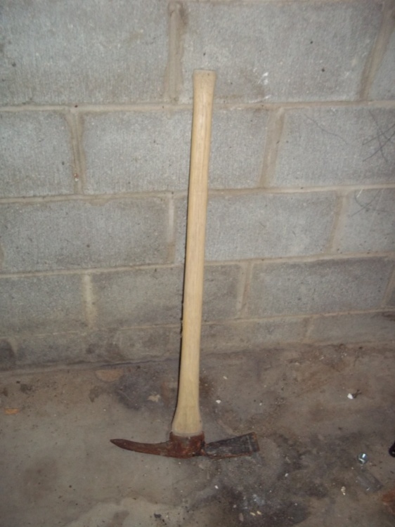 Pick axe