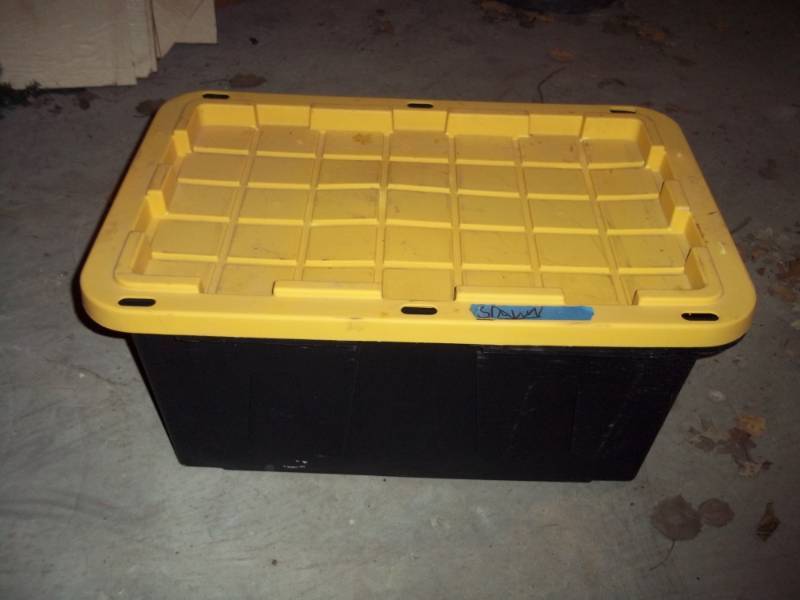 Large Storage tote with cover