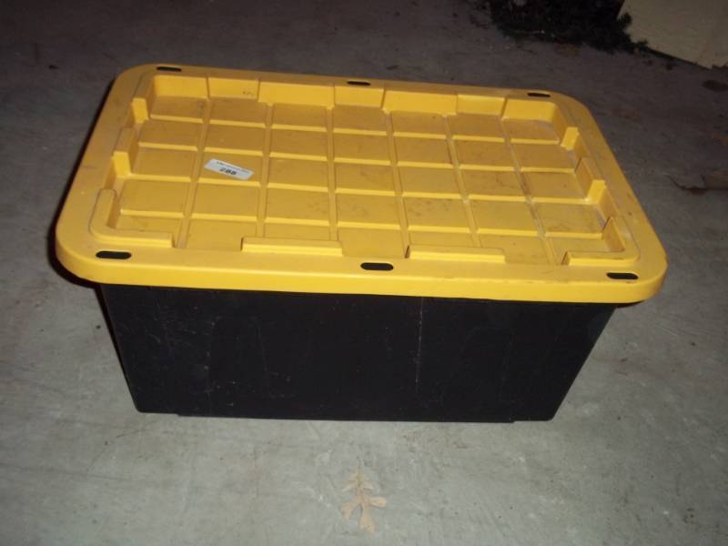 Large Storage tote with cover