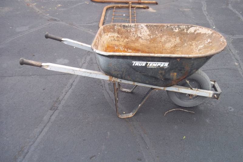 Wheel barrow