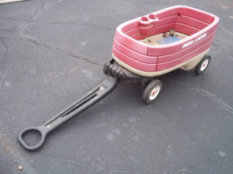 Kids radio flyer wagon