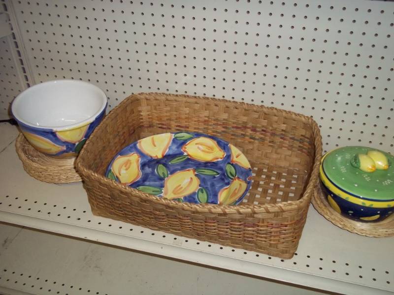 Baskets, dcor plates and dcor bowl