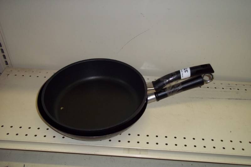 Pair of fry pans