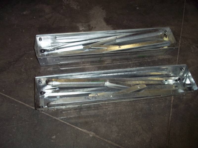 lot 86 image: Pair of Folding Saw Horses
