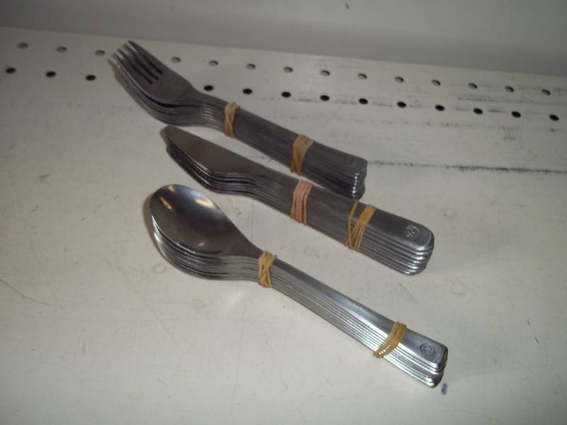 lot 92 image: Northwest Airlines Silverware Set