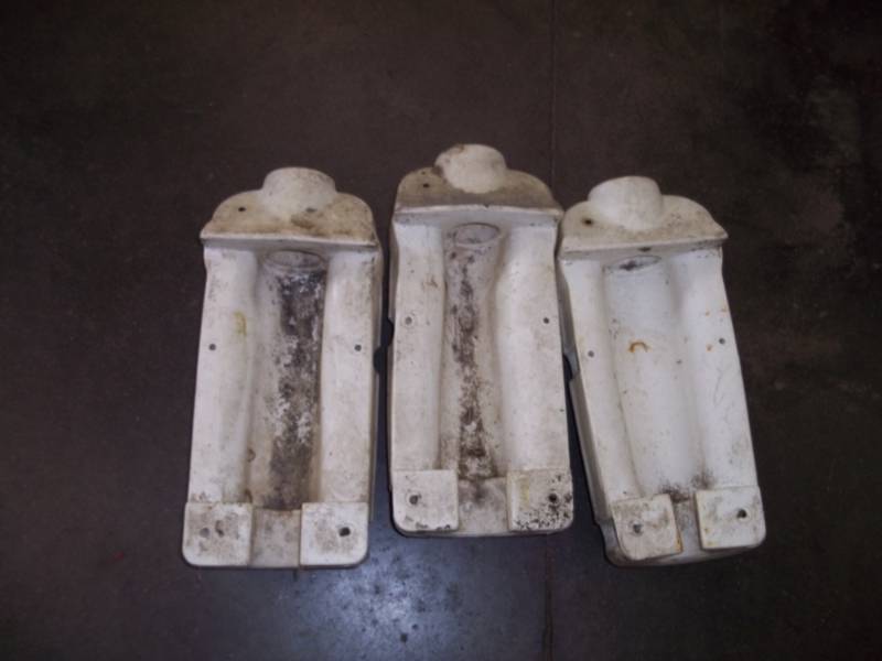 lot 103 image: Set of 3 Dock Bumpers