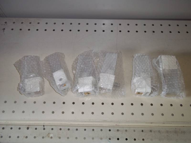 lot 114 image: Set of 6 Night Lights in package