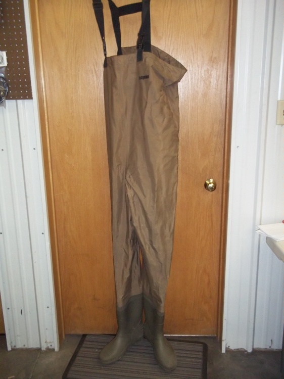 lot 137 image: Tan Waders Size 12