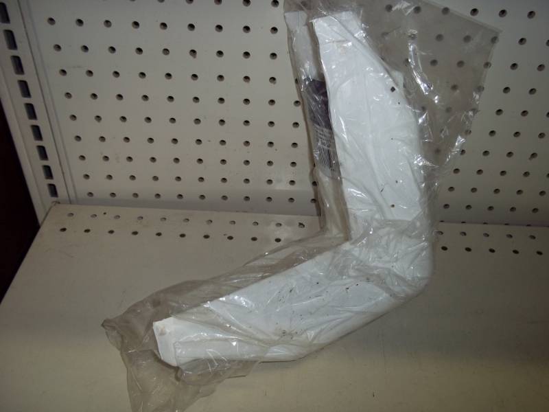 lot 154 image: Dock Corner bumper in package