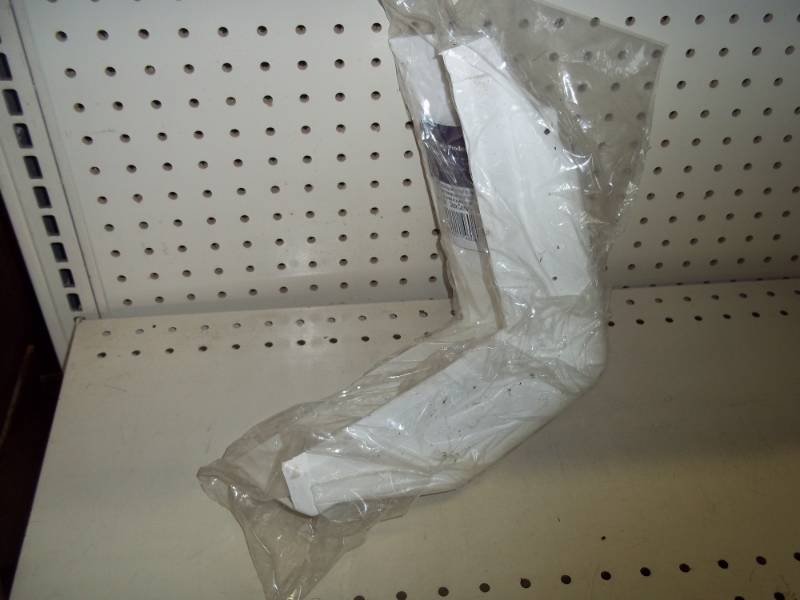 lot 155 image: Dock Corner bumper in package