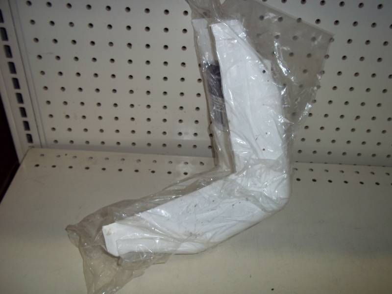 lot 156 image: Dock Corner bumper in package