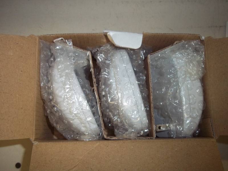 lot 203 image: 3 ultrasonic pest repellers