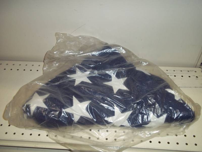 lot 205 image: American flag