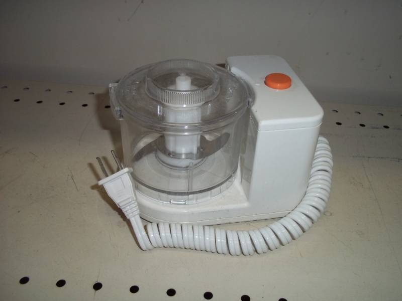 lot 207 image: Mini food processor