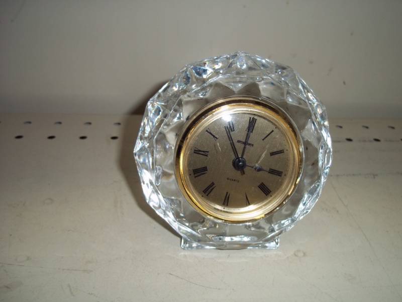 lot 247 image: Clock