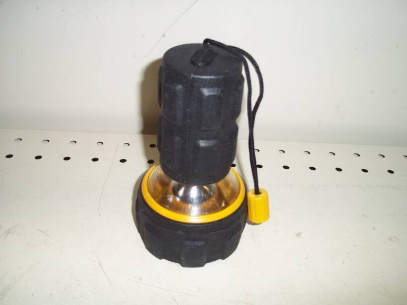 lot 257 image: Flashlightlantern