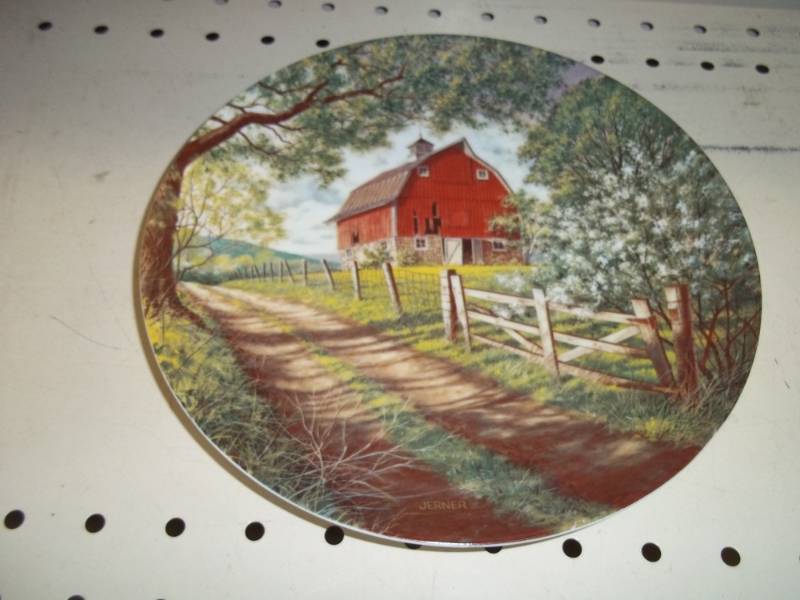 lot 269 image: Collector Plate The weathered barn