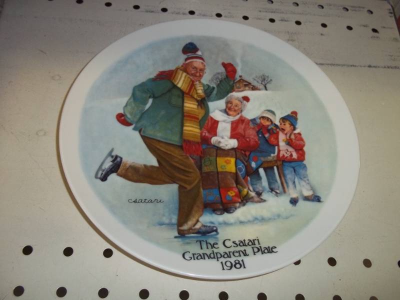 lot 270 image: Collector Plate The Csatari Grandparent plate 1981