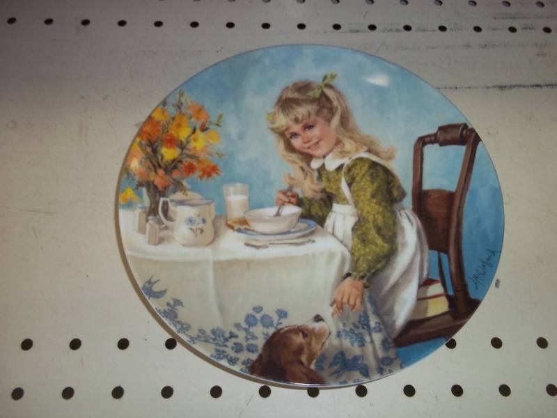lot 271 image: Collector Plate 1986 Breakfast