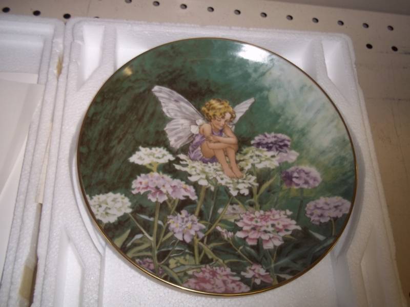 lot 285 image: The Candytuft Fairy